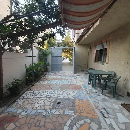 Center Private -